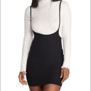 SUSPENDER MINI SKIRT